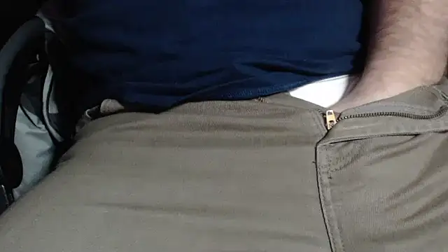 Snapshot of whitewagonsuck chatting on February 16, 2026, 11:46 pm whitewagonsuck online show from February 16, 2026, 11:46 pm