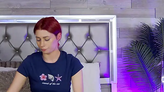 Snapshot of LunaHart chatting on March 10, 2026, 4:38 am LunaHart online show from March 10, 2026, 4:38 am