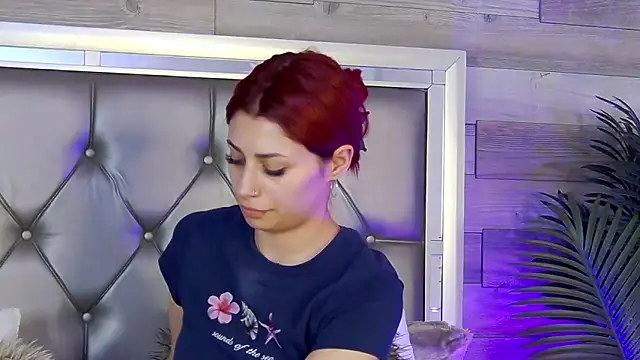 Snapshot of LunaHart chatting on March 29, 2026, 5:36 pm LunaHart online show from March 29, 2026, 5:36 pm