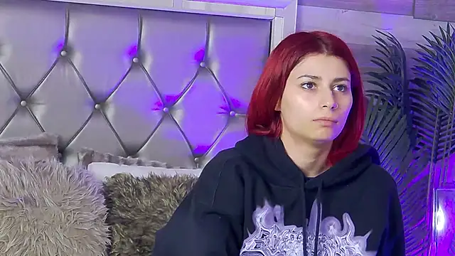 Snapshot of LunaHart chatting on March 17, 2026, 4:26 am LunaHart online show from March 17, 2026, 4:26 am