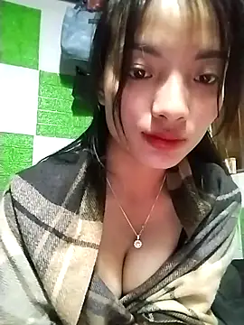 Snapshot of tdtd98 chatting on February 4, 2026, 8:15 pm tdtd98 online show from February 4, 2026, 8:15 pm