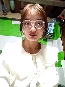 Snapshot of tdtd98 chatting on March 1, 2026, 3:50 am tdtd98 online show from March 1, 2026, 3:50 am