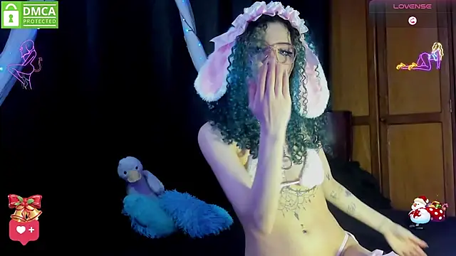 Snapshot of Bluedarkelf888 chatting on December 20, 2025, 12:46 am Bluedarkelf888 online show from December 20, 2025, 12:46 am