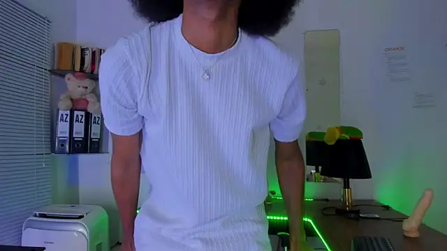 DEAMOL online show from November 6, 2025, 6:34 pm