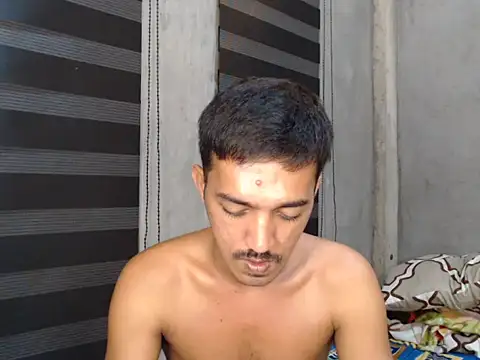 Snapshot of RowyCam chatting on September 16, 2025, 4:30 pm RowyCam online show from September 16, 2025, 4:30 pm