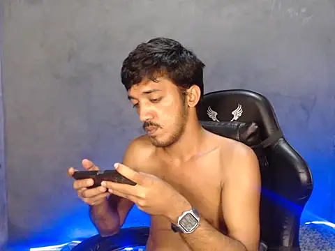 RowyCam online show from November 20, 2025, 4:07 pm