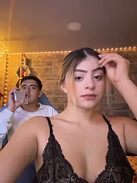 Melissa coll online show from December 4, 2025, 6:01 am