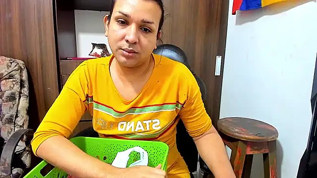 Snapshot of miss_bigcockts chatting on February 23, 2026, 11:00 am miss bigcockts online show from February 23, 2026, 11:00 am