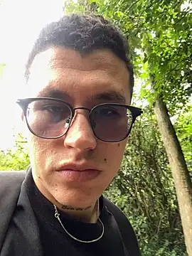 Kurtxxx22 online show from July 9, 2026, 5:34 pm