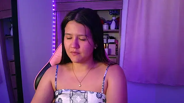 Oliviawatson1 online show from July 20, 2026, 12:07 pm
