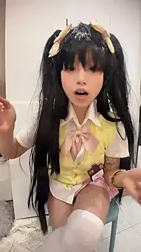 Snapshot of momo-2580 chatting on December 14, 2025, 2:11 pm momo-2580 online show from December 14, 2025, 2:11 pm