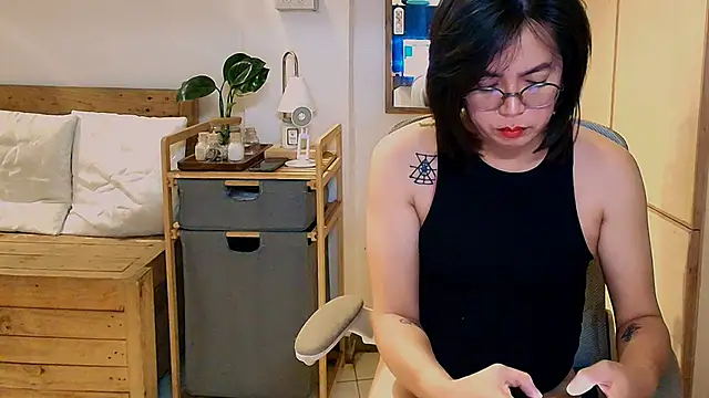 Snapshot of moriliciousxxx chatting on February 24, 2026, 11:49 pm moriliciousxxx online show from February 24, 2026, 11:49 pm