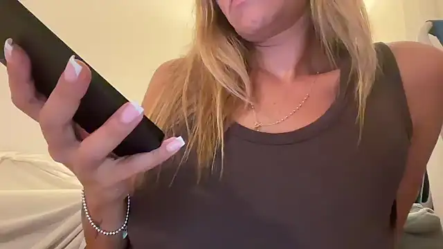 prettyykitty22 online show from July 22, 2026, 3:08 am