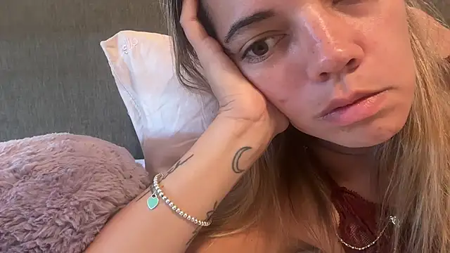 prettyykitty22 online show from July 26, 2026, 4:14 pm