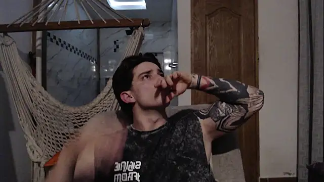 Snapshot of AteneoJr chatting on September 21, 2025, 4:06 am AteneoJr online show from September 21, 2025, 4:06 am