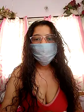 Snapshot of thanusi_2 chatting on April 23, 2026, 7:26 am thanusi 2 online show from April 23, 2026, 7:26 am
