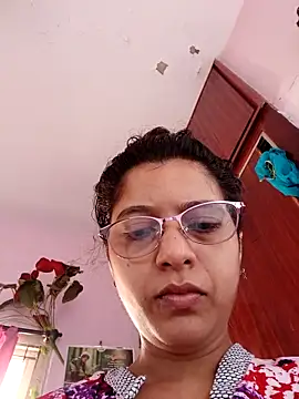 Snapshot of thanusi_2 chatting on September 29, 2025, 3:35 am thanusi 2 online show from September 29, 2025, 3:35 am