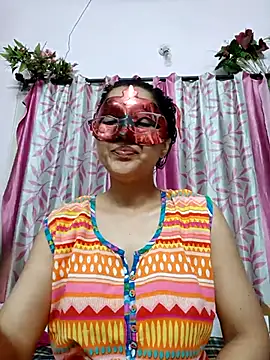 Snapshot of thanusi_2 chatting on April 21, 2026, 5:41 pm thanusi 2 online show from April 21, 2026, 5:41 pm