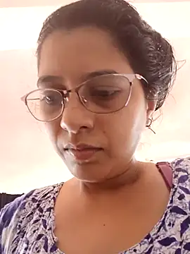 Snapshot of thanusi_2 chatting on October 6, 2025, 6:14 am thanusi 2 online show from October 6, 2025, 6:14 am