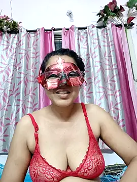 Snapshot of thanusi_2 chatting on April 30, 2026, 5:53 pm thanusi 2 online show from April 30, 2026, 5:53 pm