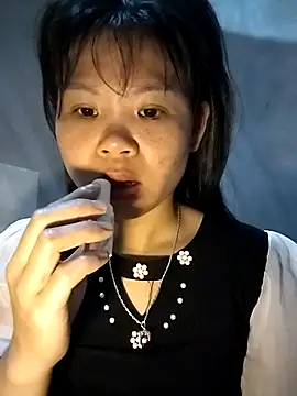 Snapshot of LinhNa999 chatting on March 17, 2026, 2:03 am LinhNa999 online show from March 17, 2026, 2:03 am