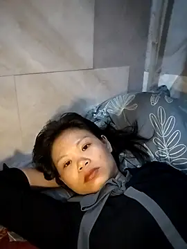 Snapshot of LinhNa999 chatting on March 8, 2026, 1:55 am LinhNa999 online show from March 8, 2026, 1:55 am