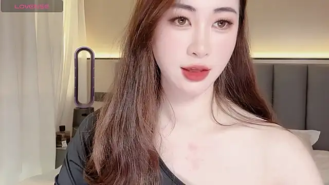 wuyueaini online show from May 3, 2026, 6:40 am