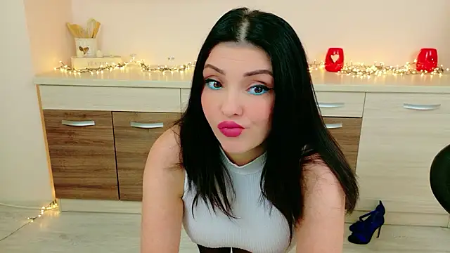 KimoraJoy online show from February 4, 2026, 11:00 pm