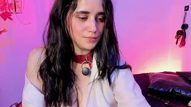 elowen halley1 online show from March 5, 2026, 8:11 am