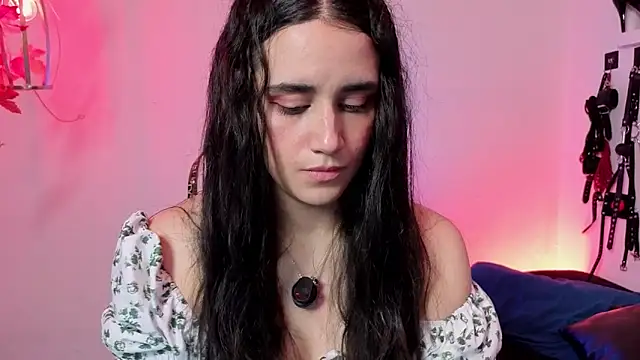 elowen halley1 online show from March 20, 2026, 6:09 pm