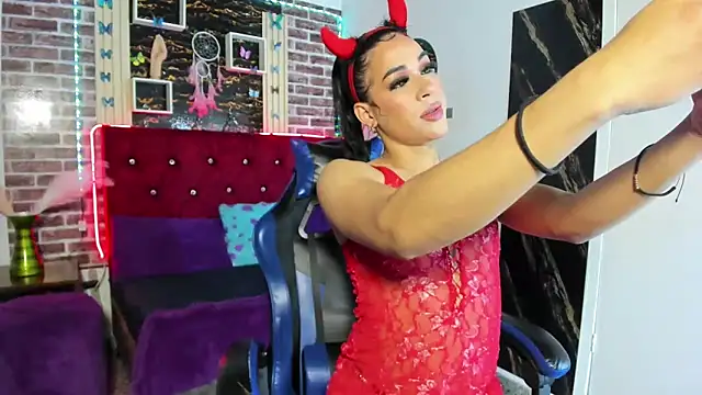 Snapshot of angelitasexxxhot chatting on December 17, 2025, 1:10 am angelitasexxxhot online show from December 17, 2025, 1:10 am