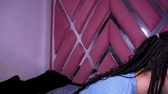 Alynn Bri  online show from April 11, 2026, 3:03 am