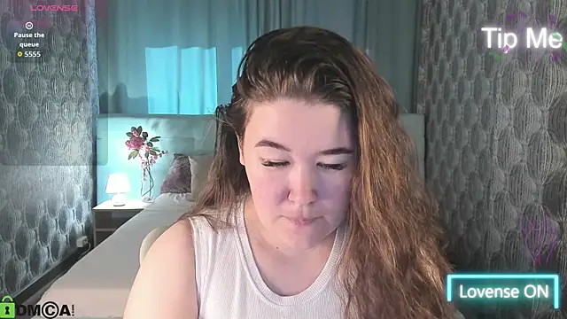 Snapshot of Tara_Torres chatting on September 26, 2025, 7:37 am Tara Torres online show from September 26, 2025, 7:37 am