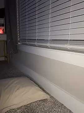 lilbbyily online show from May 13, 2026, 3:13 am