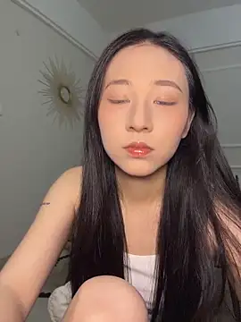 shishi0688 online show from May 28, 2026, 3:51 pm