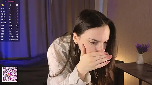 VanessaGrome online show from October 13, 2025, 6:26 am