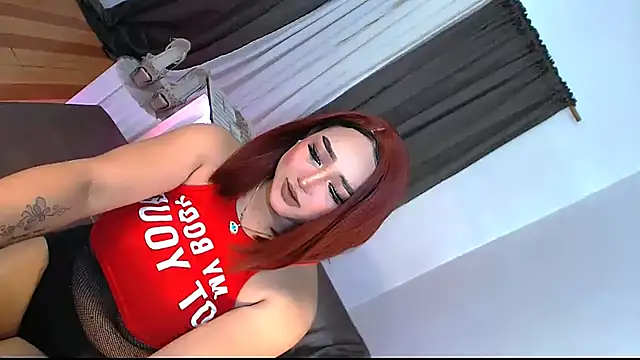 Snapshot of Lilly-lou chatting on September 26, 2025, 5:03 am Lilly-lou online show from September 26, 2025, 5:03 am