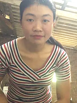 Snapshot of Ranna2 chatting on November 14, 2025, 3:43 am Ranna2 online show from November 14, 2025, 3:43 am