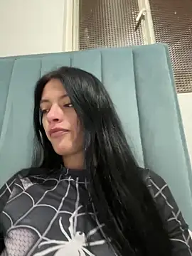 LiaCollings online show from April 5, 2026, 12:56 pm