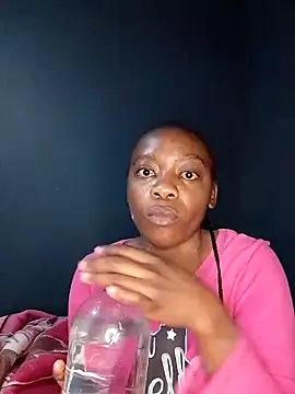 sexyhotchic93 online show from September 17, 2025, 10:34 pm