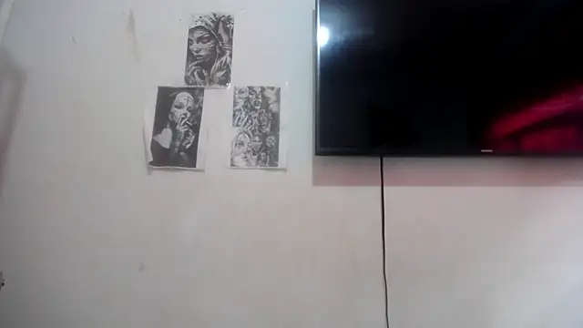 Snapshot of Foxy_Lovex chatting on February 10, 2026, 7:35 pm Foxy Lovex online show from February 10, 2026, 7:35 pm