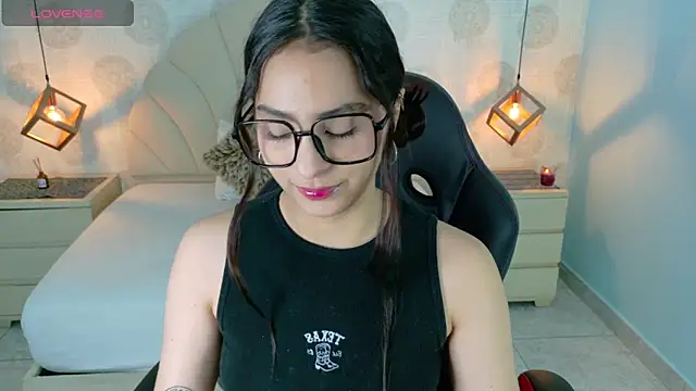 AIXATRISTA1 online show from March 27, 2026, 7:37 pm