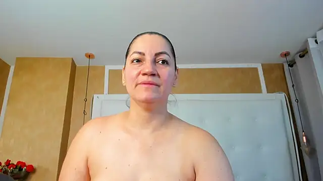 Heidy milf online show from July 29, 2026, 8:19 pm