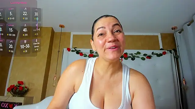 Heidy milf online show from March 15, 2026, 2:02 pm