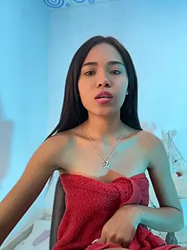 luxurykatty online show from May 17, 2026, 4:34 am
