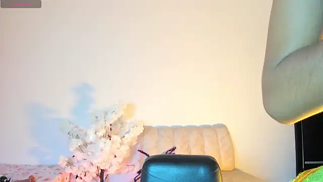 Snapshot of luxurykatty chatting on October 29, 2025, 11:25 pm luxurykatty online show from October 29, 2025, 11:25 pm