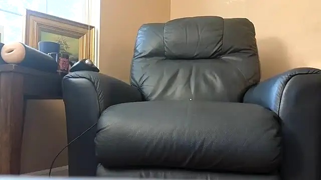 Snapshot of Single_White_Male chatting on September 19, 2025, 1:15 pm Single White Male online show from September 19, 2025, 1:15 pm