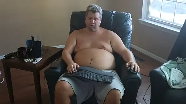 Snapshot of Single_White_Male chatting on September 14, 2025, 9:26 pm Single White Male online show from September 14, 2025, 9:26 pm