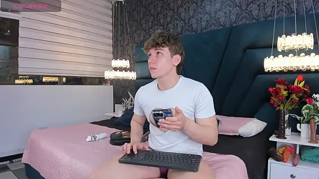 TaylerWhite online show from February 20, 2026, 11:34 am