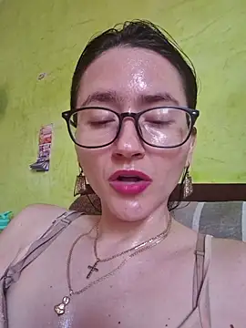 Snapshot of Linda_Hot13 chatting on October 20, 2025, 3:12 pm Linda Hot13 online show from October 20, 2025, 3:12 pm